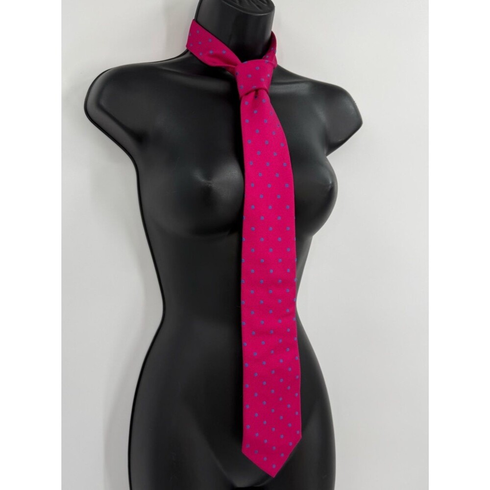 Charles Tyrwhitt 100% Silk Tie | Fuchsia / Blue Dot | One Size